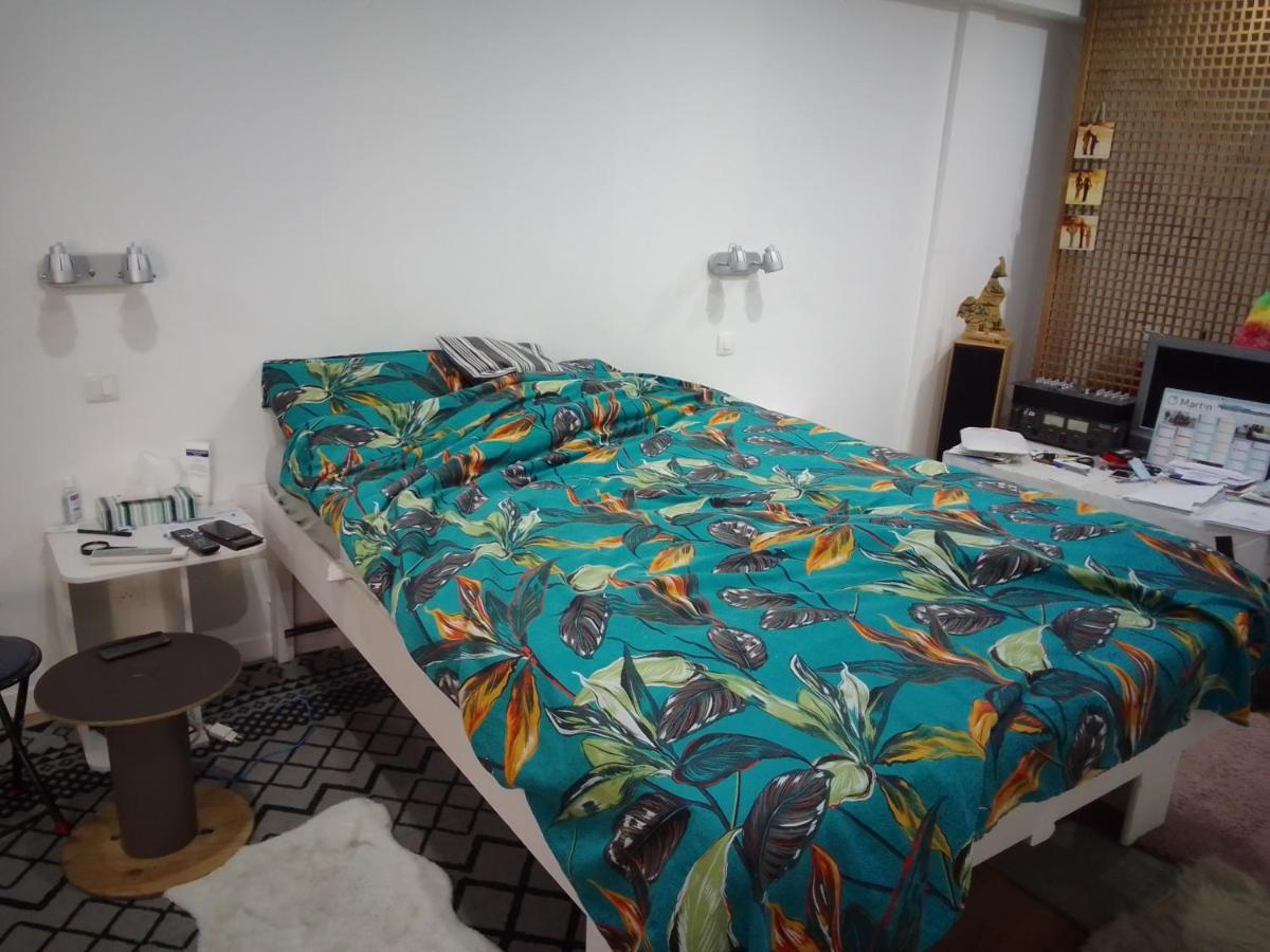 Chambre Chez L'Habitant Saint-Pierre-le-Moutier Luaran gambar